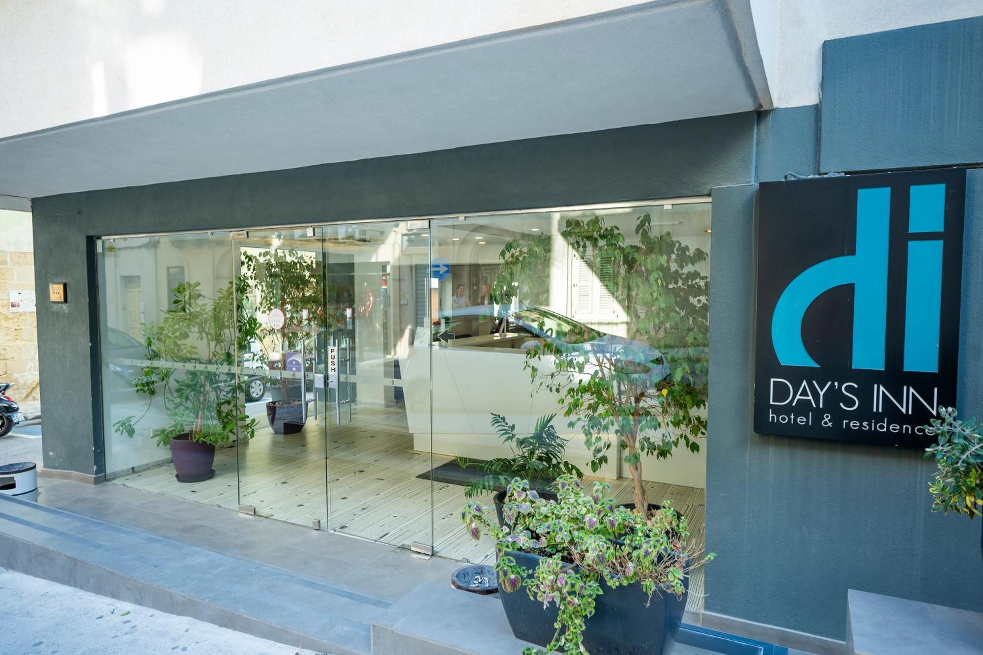 Hotel Day's And Sliema